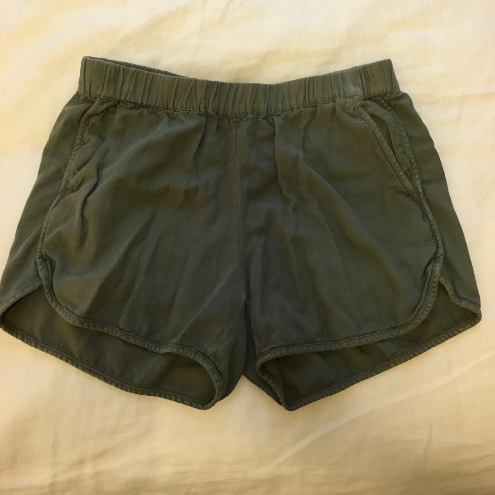 Madewell army green shorts
