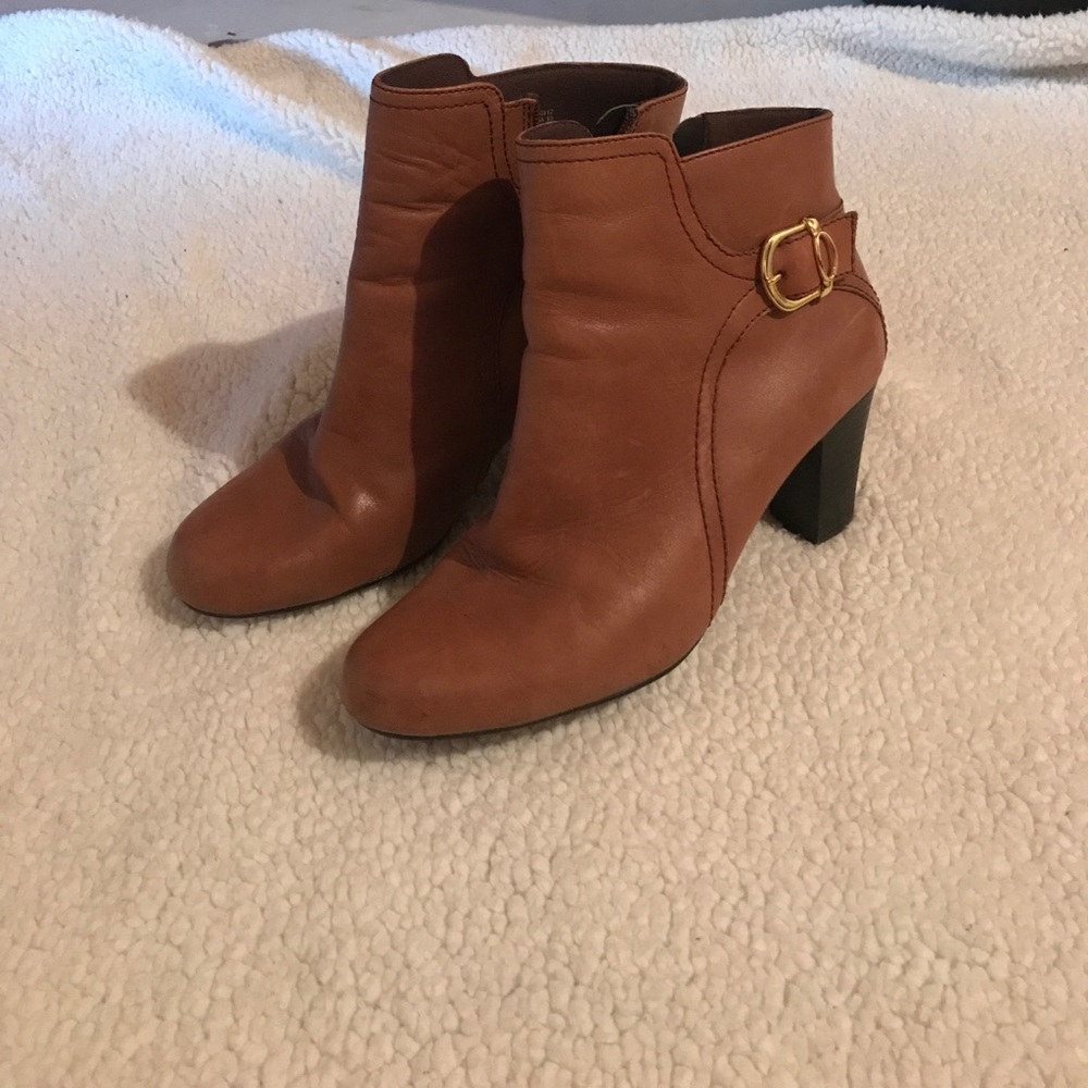 Clark ankle bootie with heel