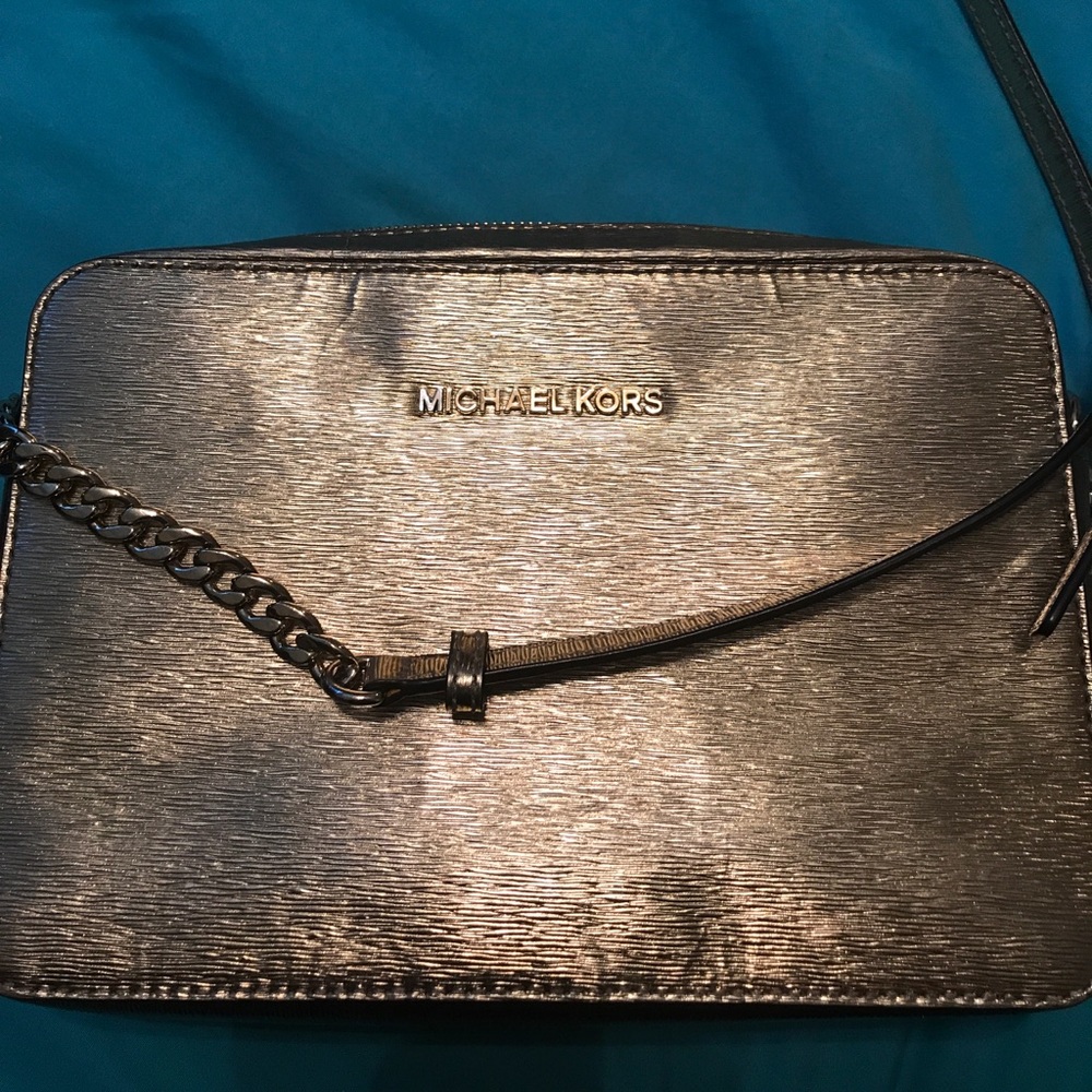 Mk Jet Set Metallic East/West Cross-Body Bag