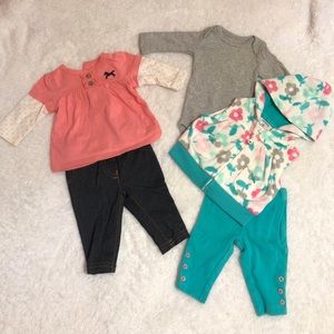Bundle of 2 Carter’s outfits newborn