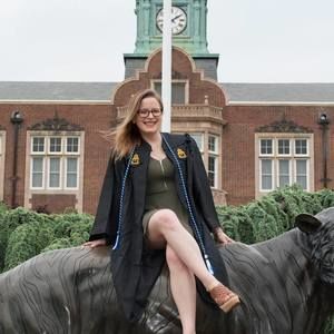 Meet your Posher, Emily