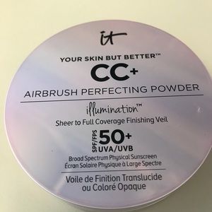 It CC+ Airbrush Perfecting Powder Light