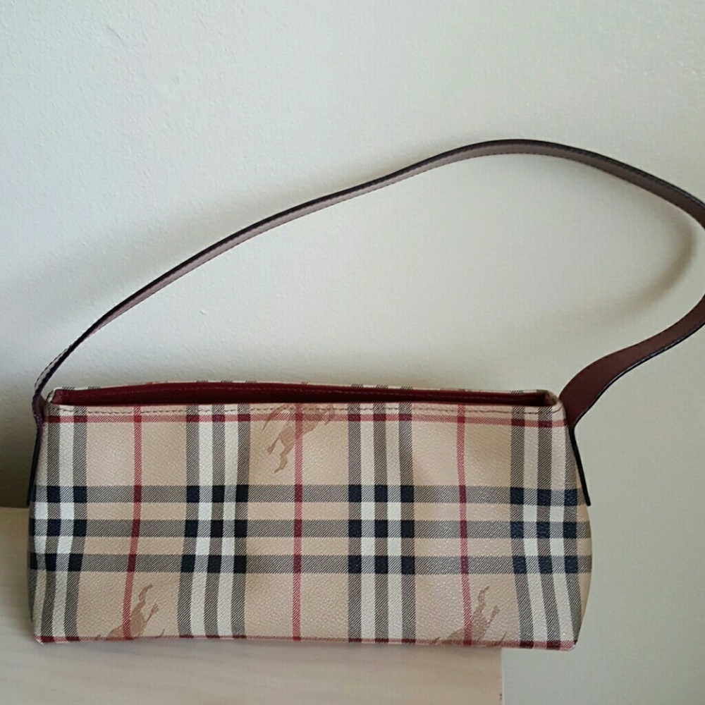 Burberry purse