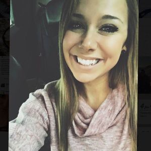 Meet your Posher, Amelia