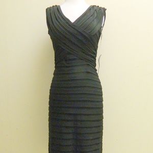 Adrianna Papell Shutter Pleat Dress size 6