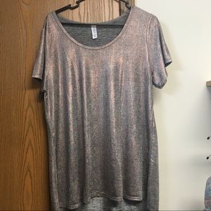 L Lularoe Elegant Classic, silver and red