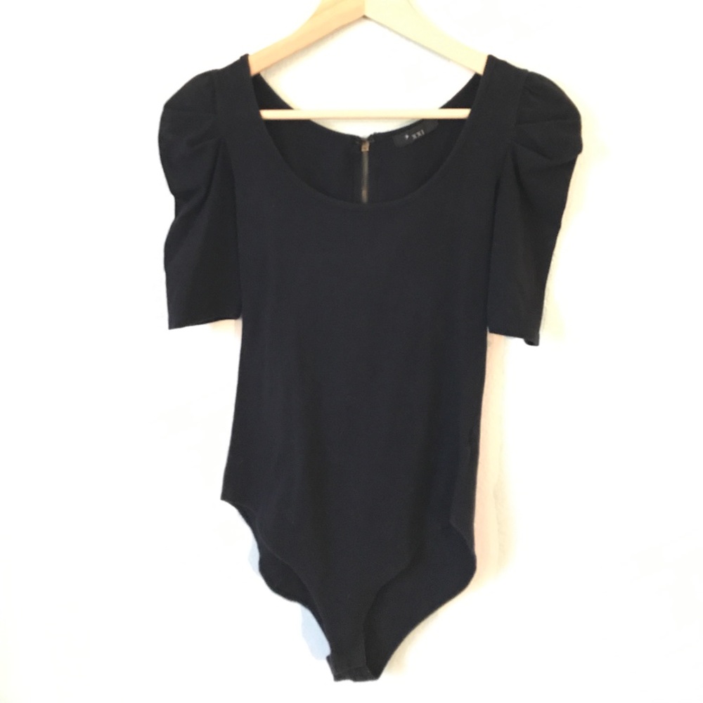 SOLD SOLD Black bodysuit with structured sleeves