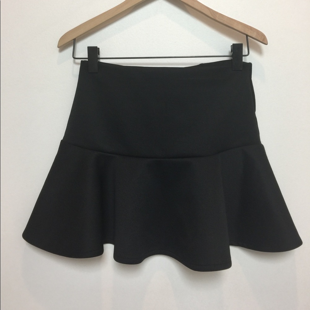 Forever 21 black mini skirt