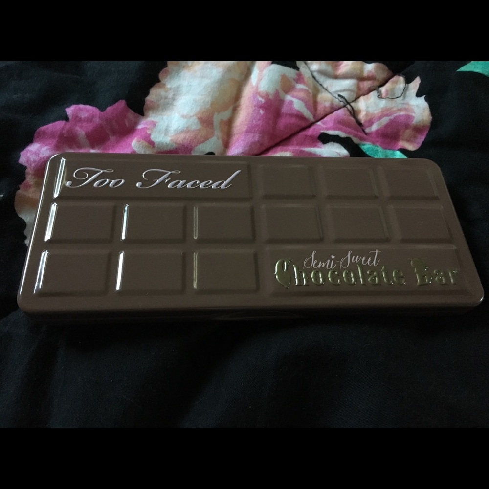Too Faced Semi-Sweet Palette - Picture 5 of 8