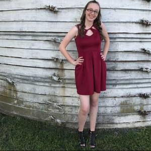 Meet your Posher, Olivia