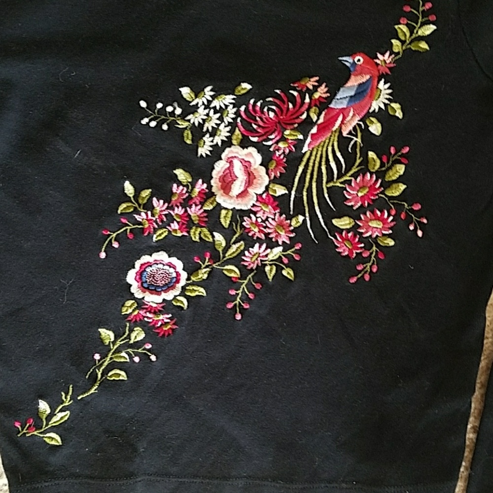 Beautiful Ralph Lauren Embroidered Top - Picture 2 of 4