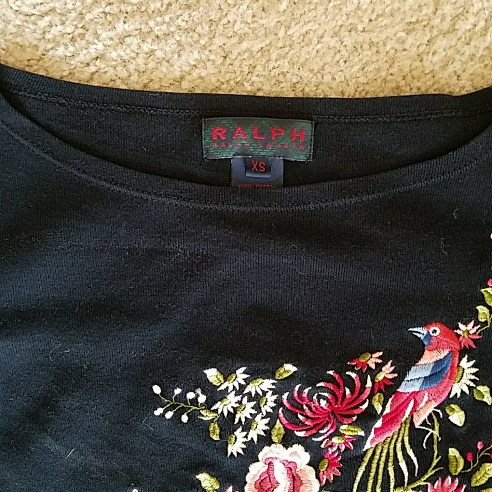 Beautiful Ralph Lauren Embroidered Top - Picture 3 of 4