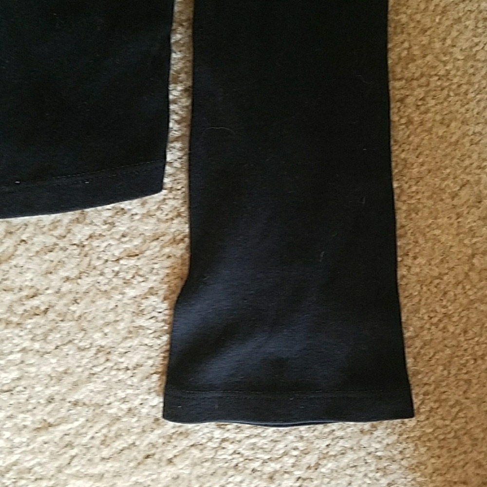 Beautiful Ralph Lauren Embroidered Top - Picture 4 of 4