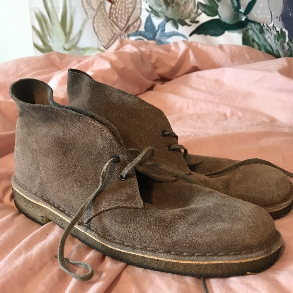 Tan clark desert boots