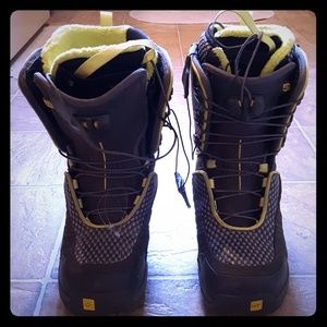 Salomon snowboarding boots