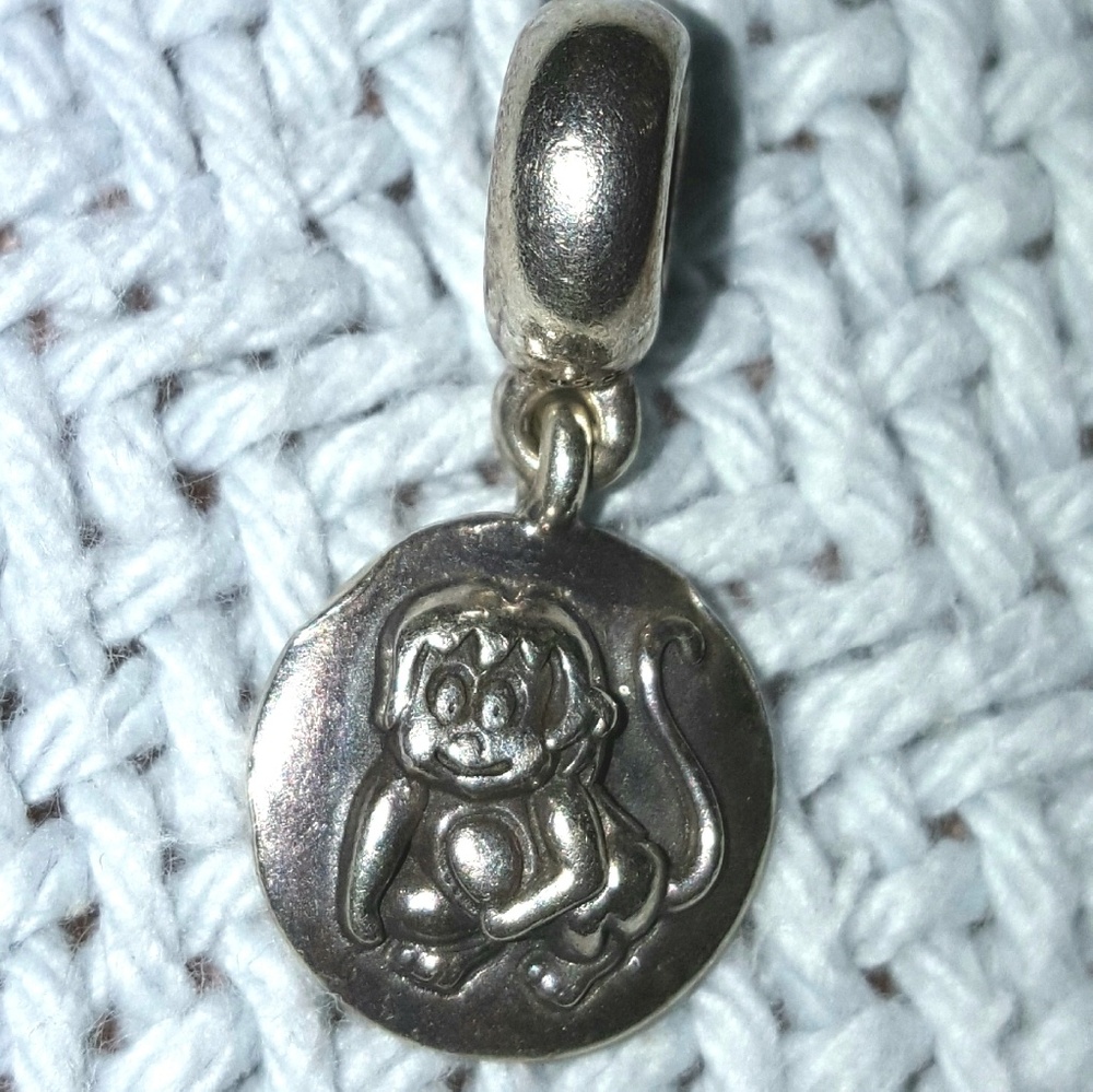 Pandora bead