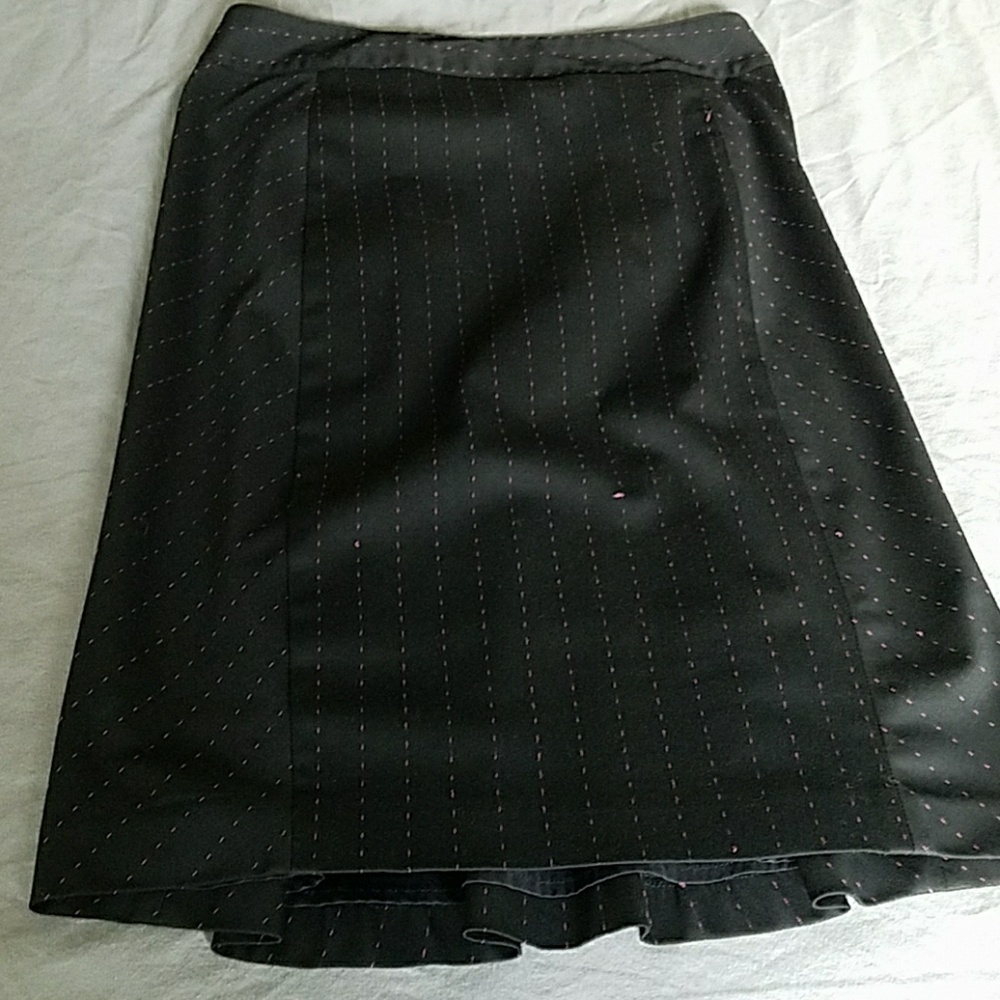 Express black/pink pinstripe