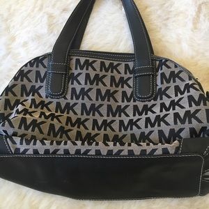Michale kors bag