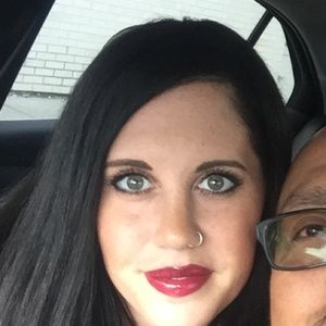 Meet your Posher, Adrienne