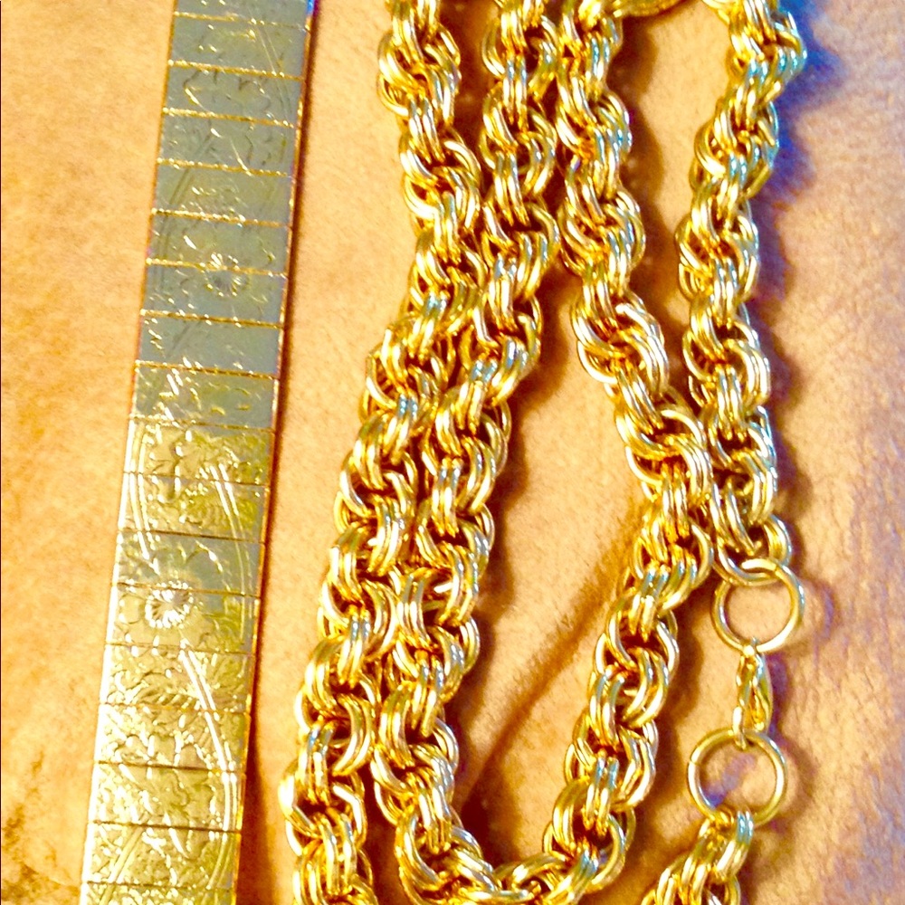 Goldtone chain and bracelet