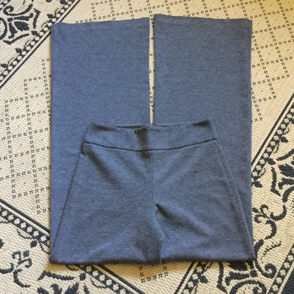 🆕 BCBG Longer Gray Knit Pants 👠🦋💼🍄🥂❤️ - Picture 1 of 7