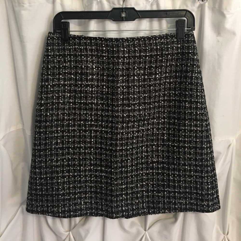 Black and white mini skirt