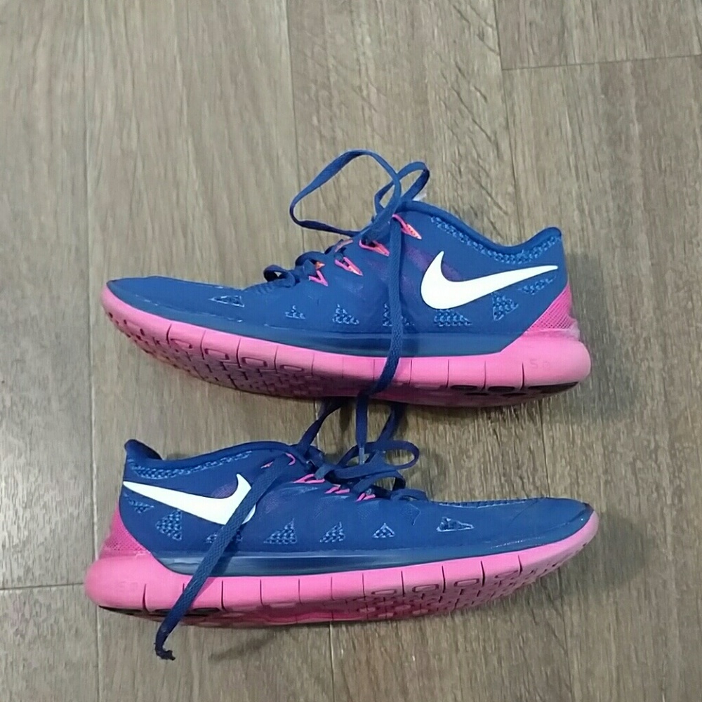 Women's Nike free 5.0 size 9
