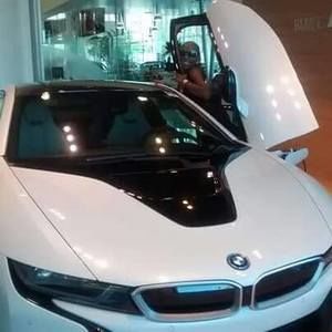 Meet your Posher, Pamela