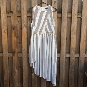 Black and White asymmetrical Elliatt Dress
