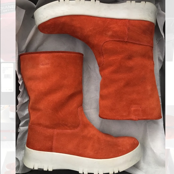 Prada waterproof snow boots! - Picture 2 of 7