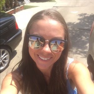 Meet your Posher, Cary