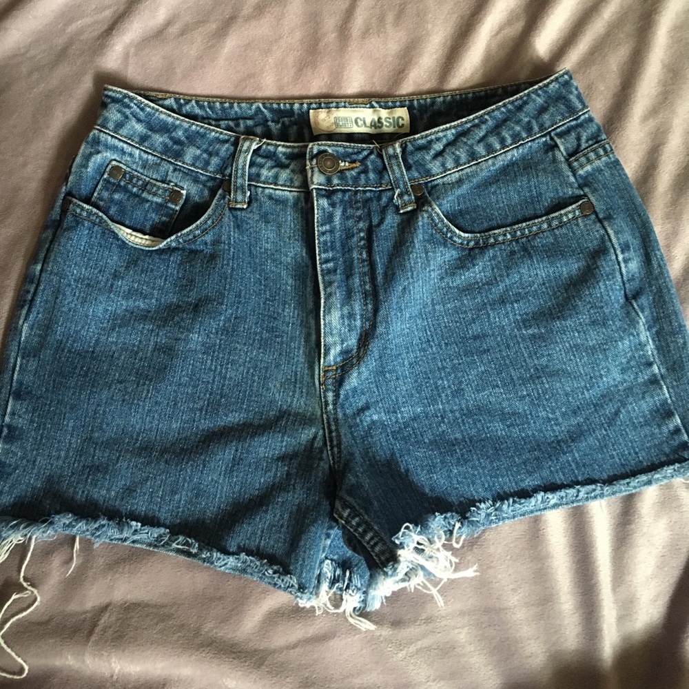 Faded Glory size 6 classic