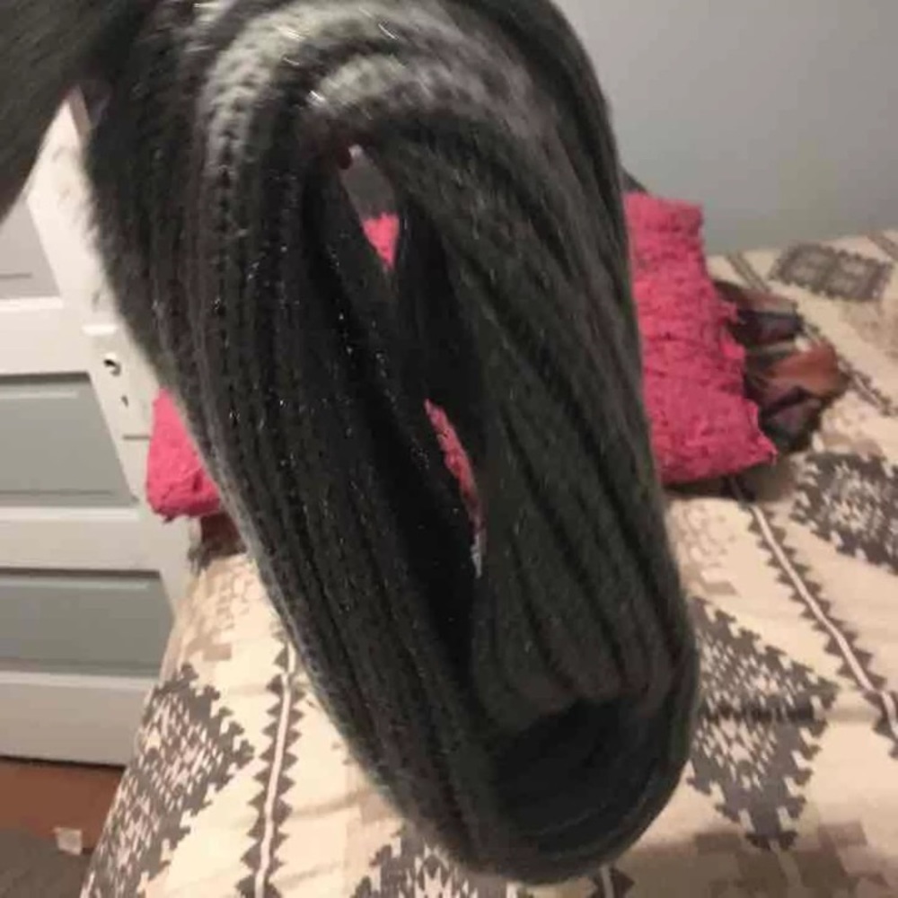 Gray chunky infinity scarf