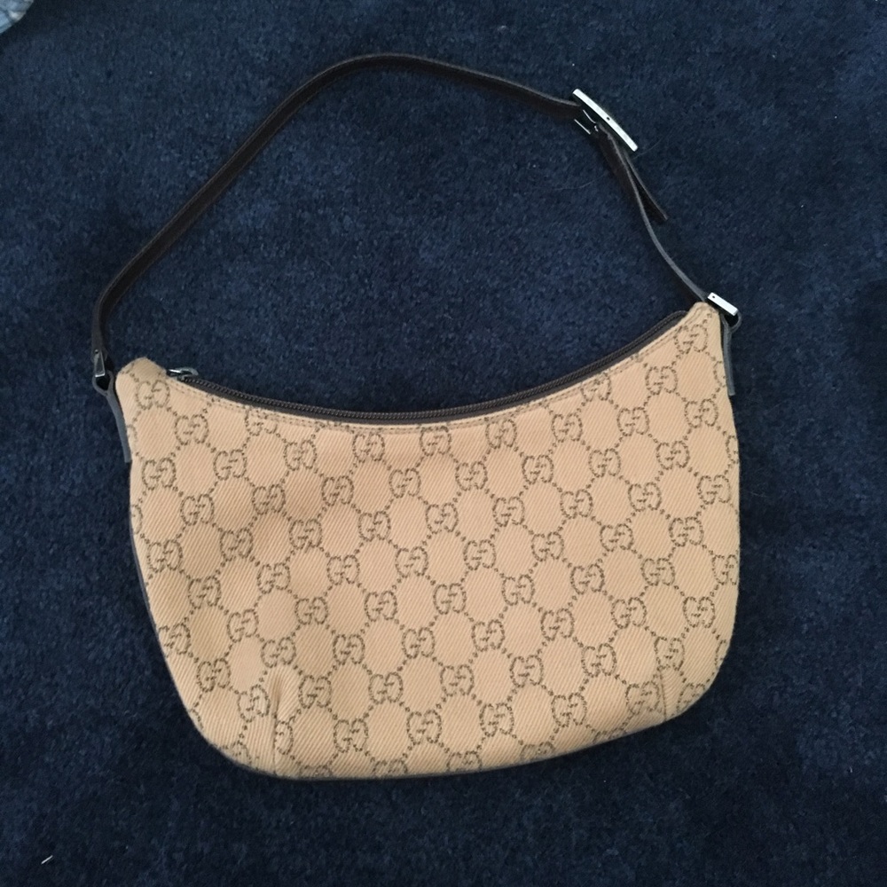 Tan brown Gucci shoulder bag