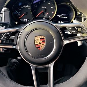 Meet your Posher, Shayne