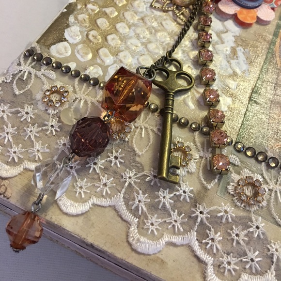 Gorgeous collage jewelry treasure box 1 of a kind - Picture 5 of 6