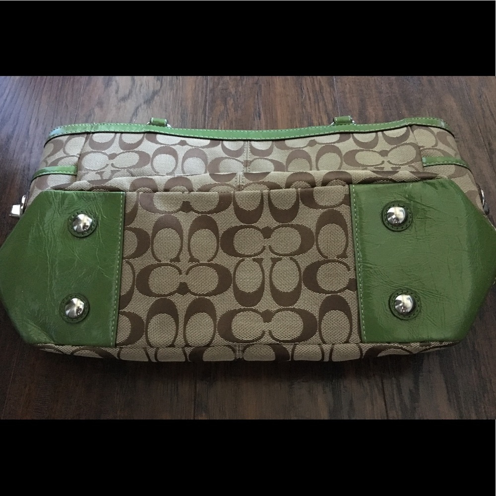 Coach Signature Pleated Gallery Tote - Picture 4 of 6