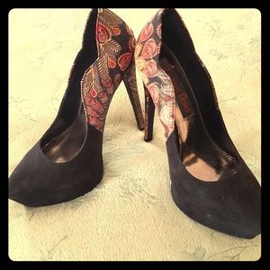 Black Peacock High Heeled shoes