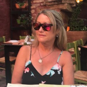 Meet your Posher, Jeannette