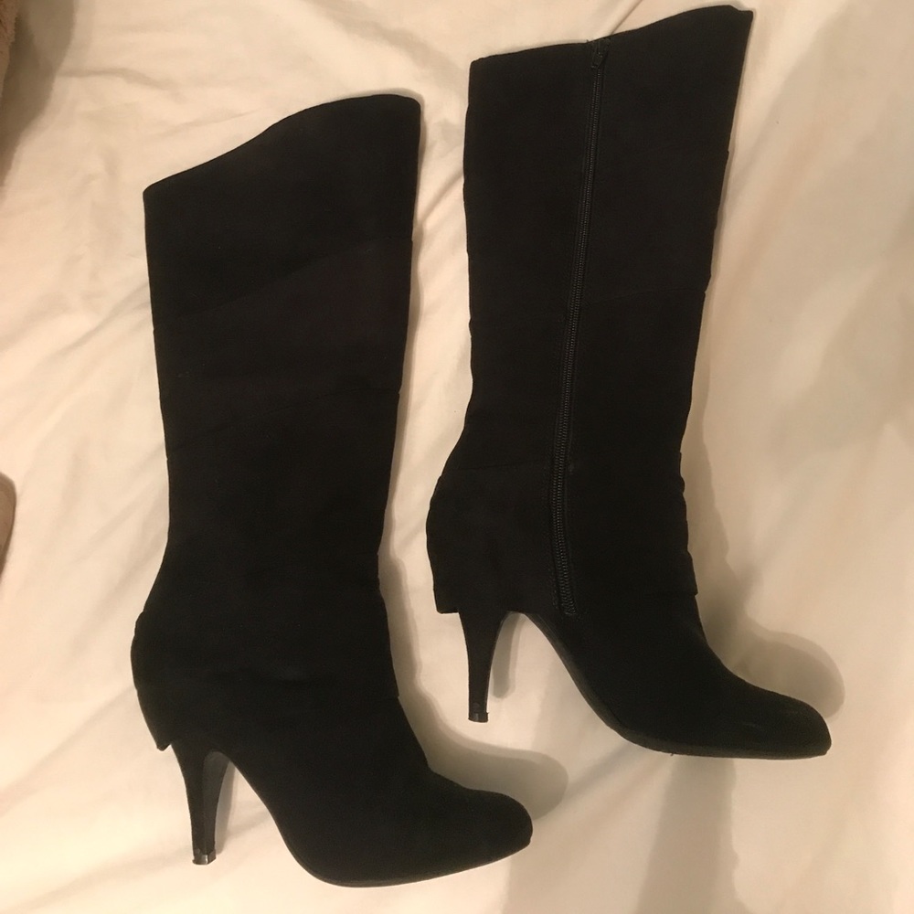 Black boots