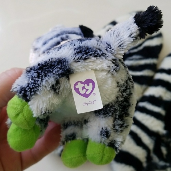 GREAT GIFT! Zebra Slippers & Ty Beanie Zebra! - Picture 7 of 8