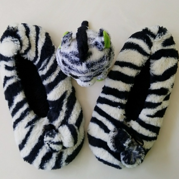 GREAT GIFT! Zebra Slippers & Ty Beanie Zebra! - Picture 8 of 8