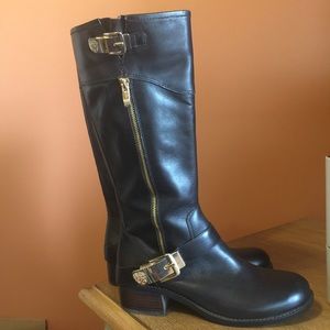 NWOT Vince Camuto leather boots