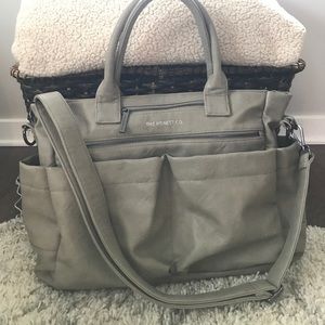 Honest Co. Everything Diaper Bag in Gray EUC