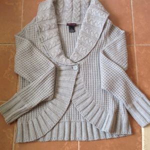 Torrid One Button Sweater Size 2