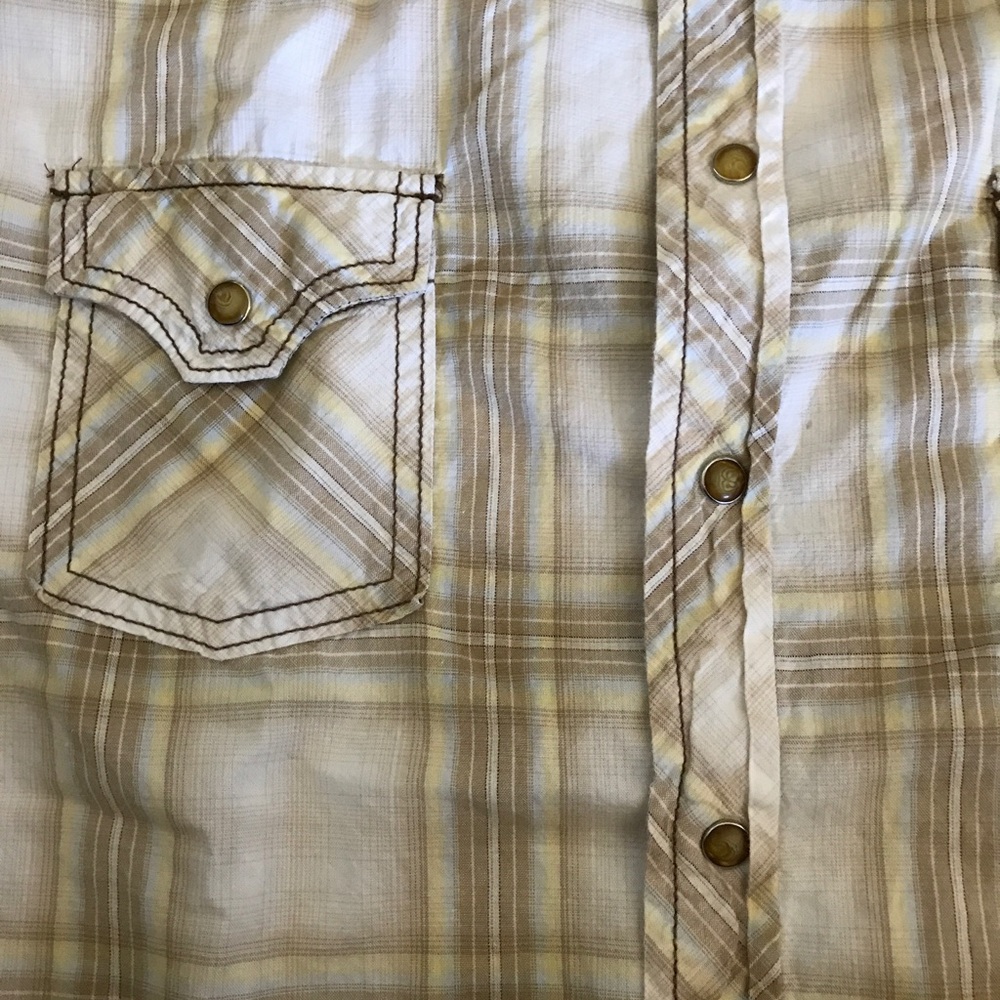 Short sleeve button down - Picture 2 of 3