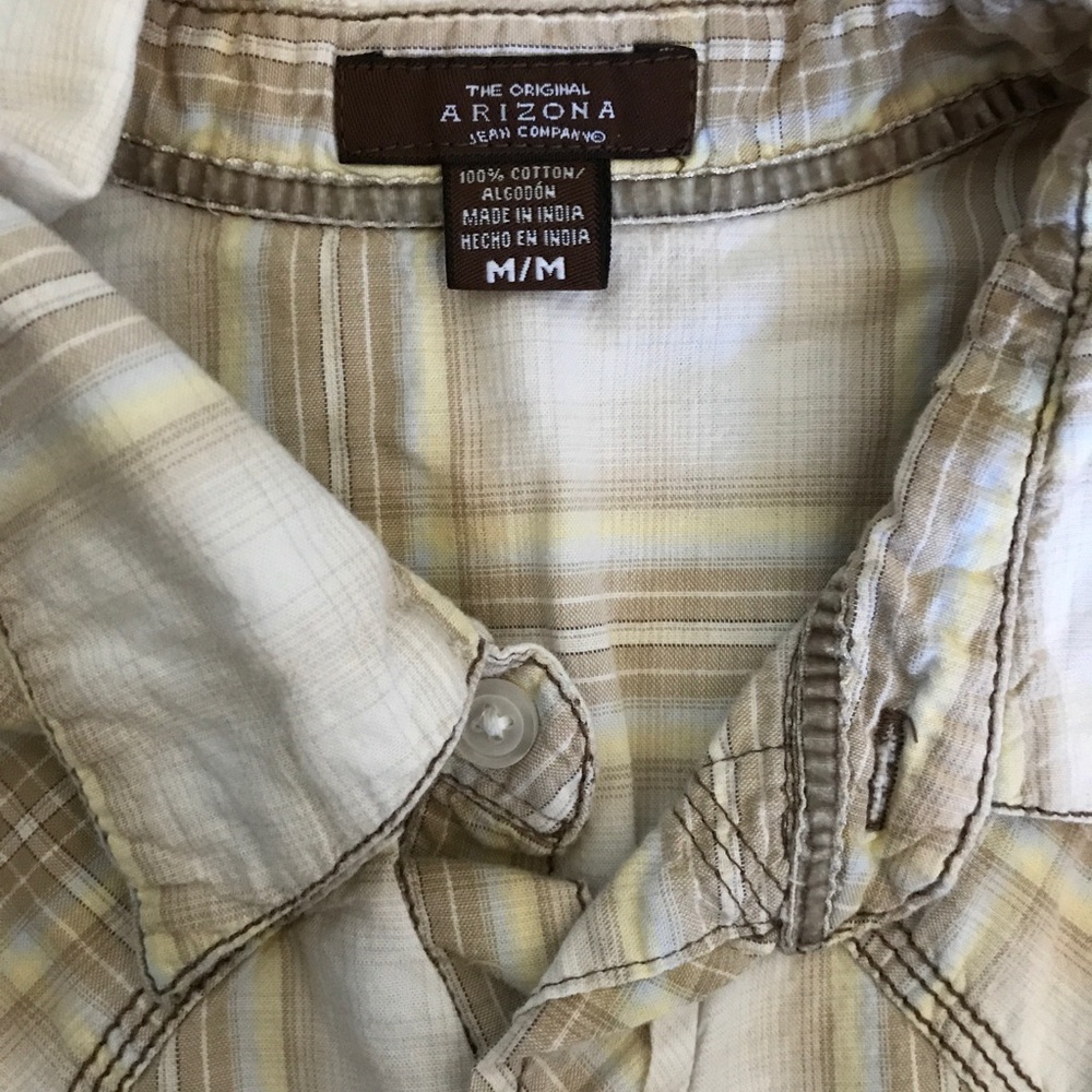 Short sleeve button down - Picture 3 of 3