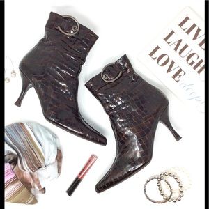 Stuart Weitzman Fudge Sioux Croco Ankle Boot