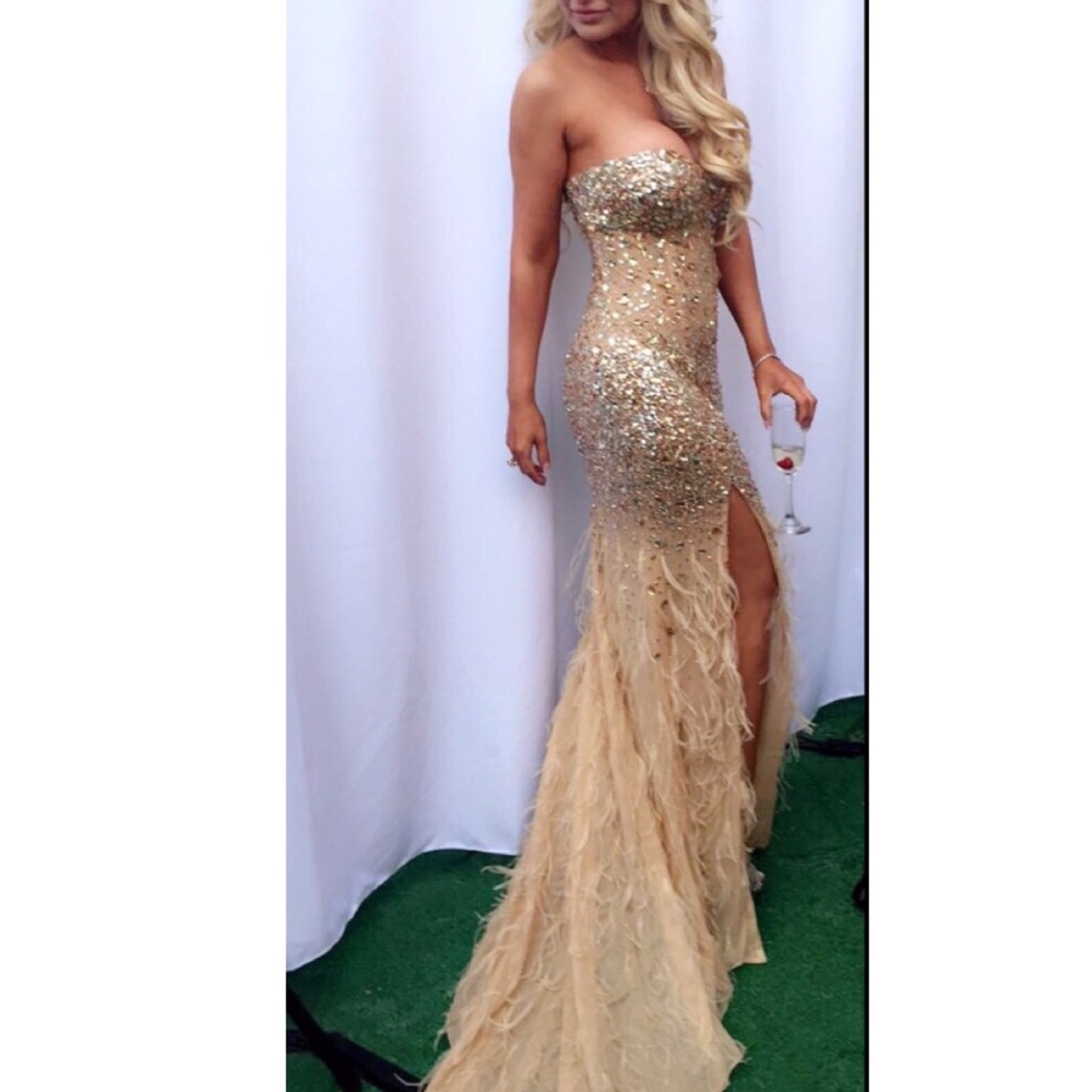 🚨 JASZ COUTURE GOWN🚨