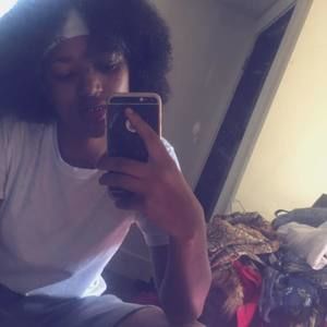 Meet your Posher, Talia